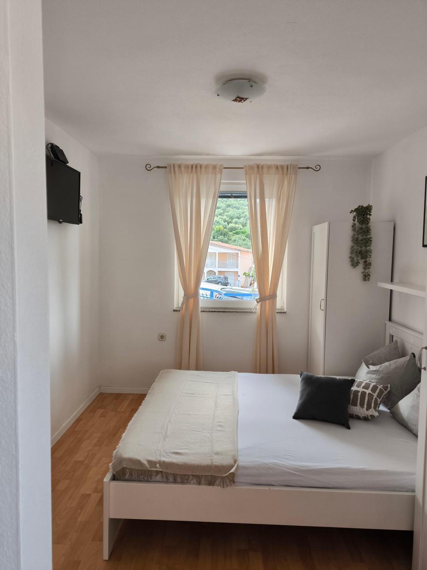 Apartmani Baresic Podgora Exterior photo